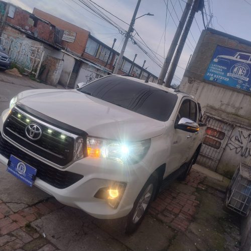 Toyota blanca Serviautos JCS Restoring (3)